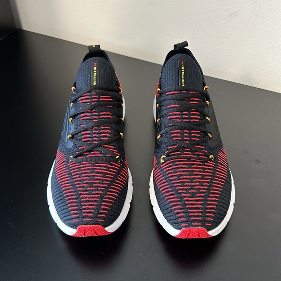 UA PHANTOM sneakers - Picture 2 of 4